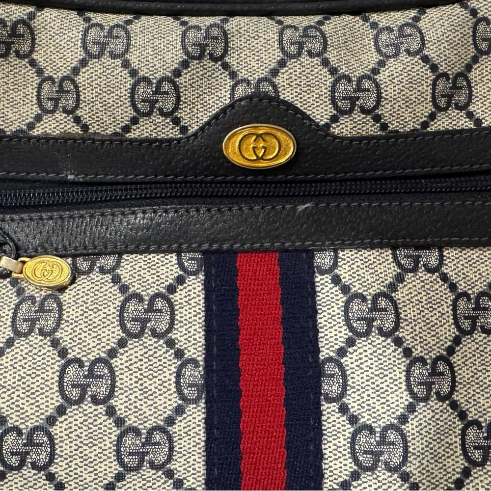Gucci Crossbody Bag in Navy and Cream - Picture 3 of 6